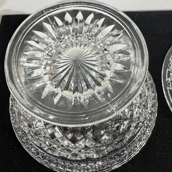 Anchor Hocking Wexford Clear Candy Dish With Diamond Cut Clear Glass. - Picture 5 of 8
